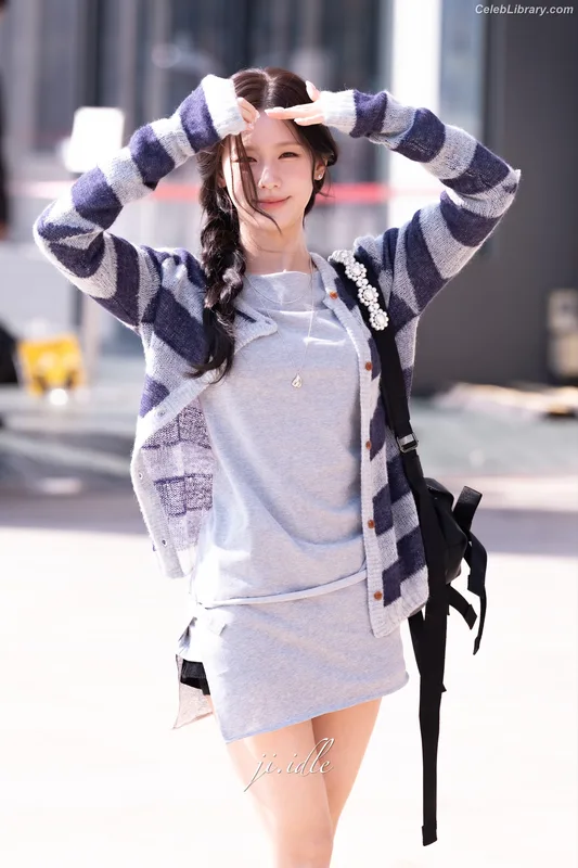 Cho Mi-yeon (Miyeon) - i-dle [(G)I-dle] photo 4 of 1019