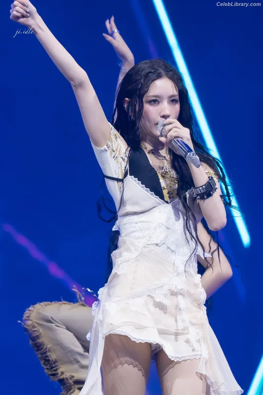Cho Mi-yeon (Miyeon) - i-dle [(G)I-dle] photo 13 of 1019