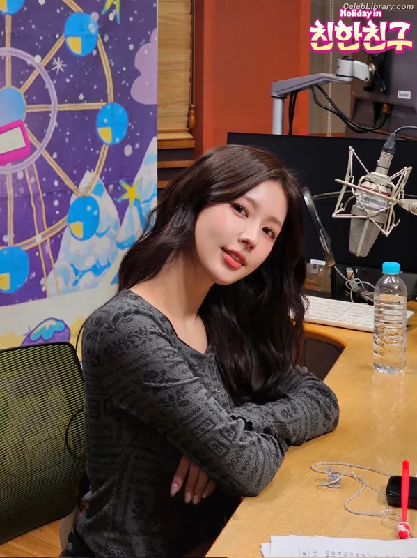 Cho Mi-yeon (Miyeon) - i-dle [(G)I-dle] photo 23 of 1019