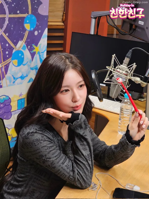 Cho Mi-yeon (Miyeon) - i-dle [(G)I-dle] photo 24 of 1019