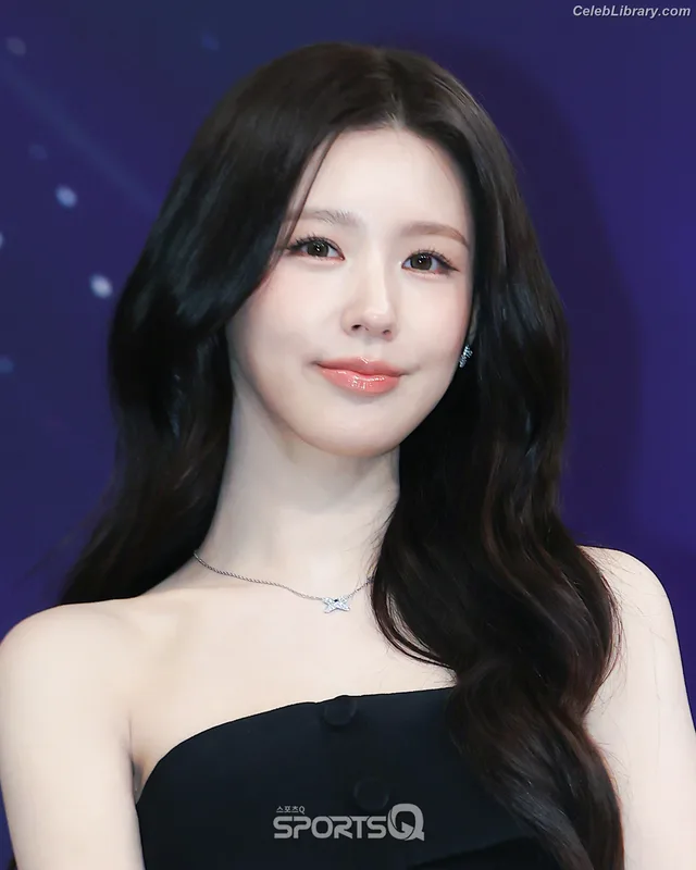 Cho Mi-yeon (Miyeon) - i-dle [(G)I-dle] photo 21 of 1019
