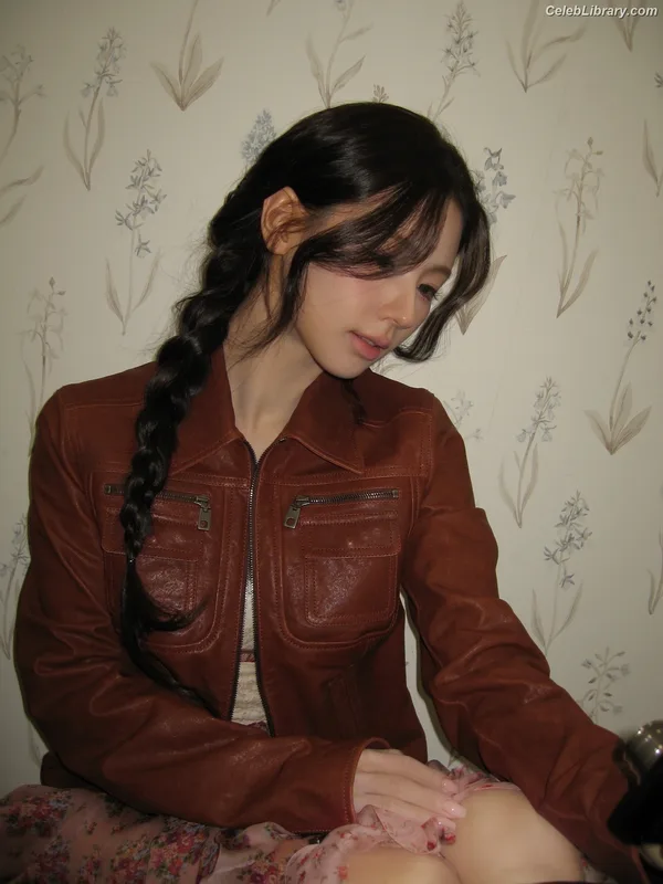 Cho Mi-yeon (Miyeon) - i-dle [(G)I-dle] photo 10 of 1019
