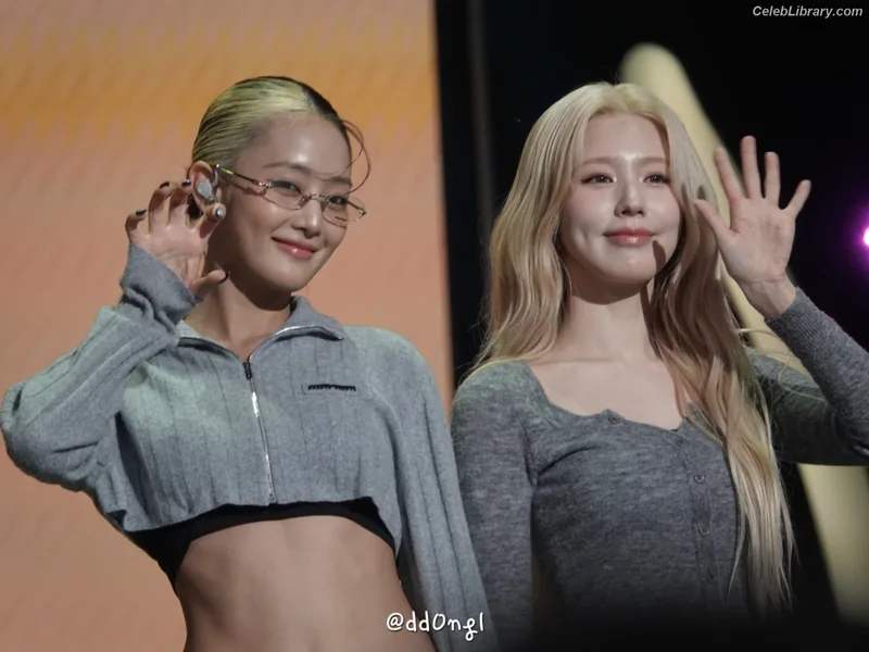 Cho Mi-yeon (Miyeon) - i-dle [(G)I-dle] photo 11 of 1019