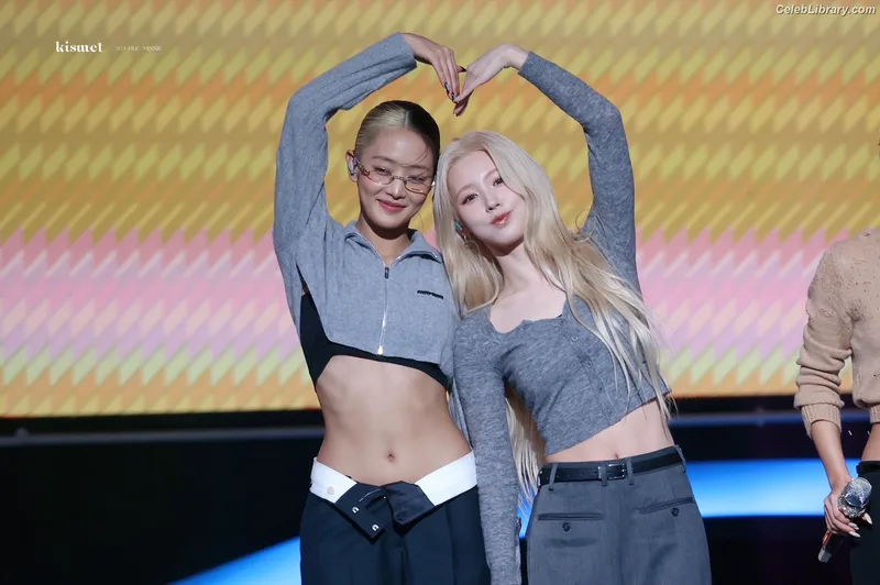 Cho Mi-yeon (Miyeon) - i-dle [(G)I-dle] photo 12 of 1019