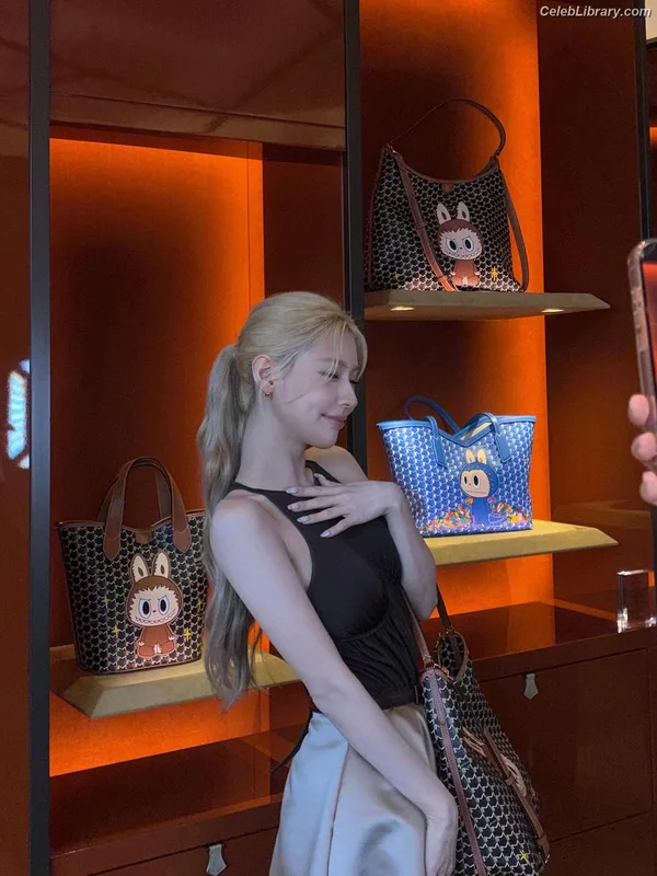 Cho Mi-yeon (Miyeon) - i-dle [(G)I-dle] photo 3 of 1019