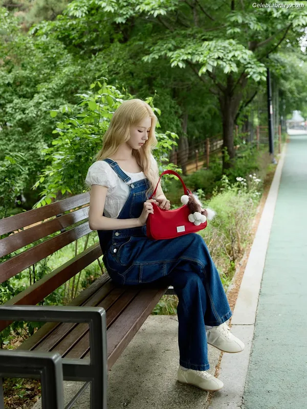 Cho Mi-yeon (Miyeon) - i-dle [(G)I-dle] photo 19 of 1019