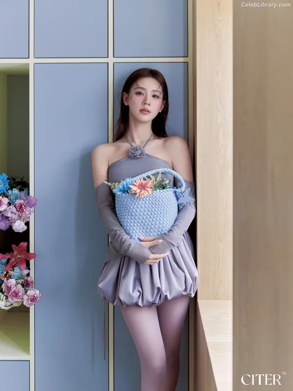 Cho Mi-yeon (Miyeon) - i-dle [(G)I-dle] photo 12 of 1019
