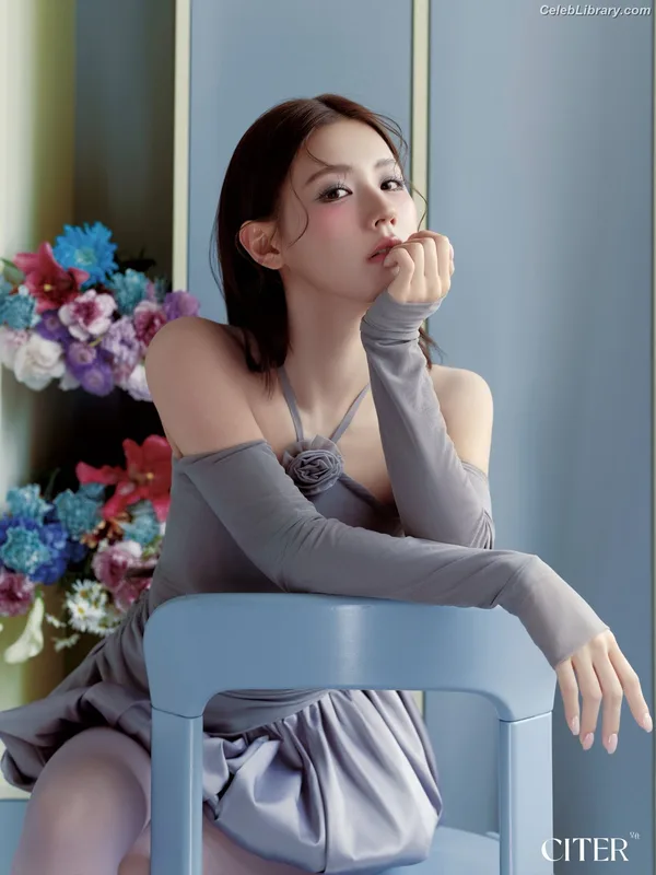 Cho Mi-yeon (Miyeon) - i-dle [(G)I-dle] photo 13 of 1019