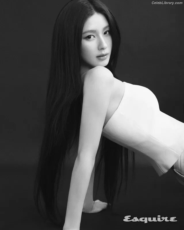 Cho Mi-yeon (Miyeon) - i-dle [(G)I-dle] photo 4 of 1019