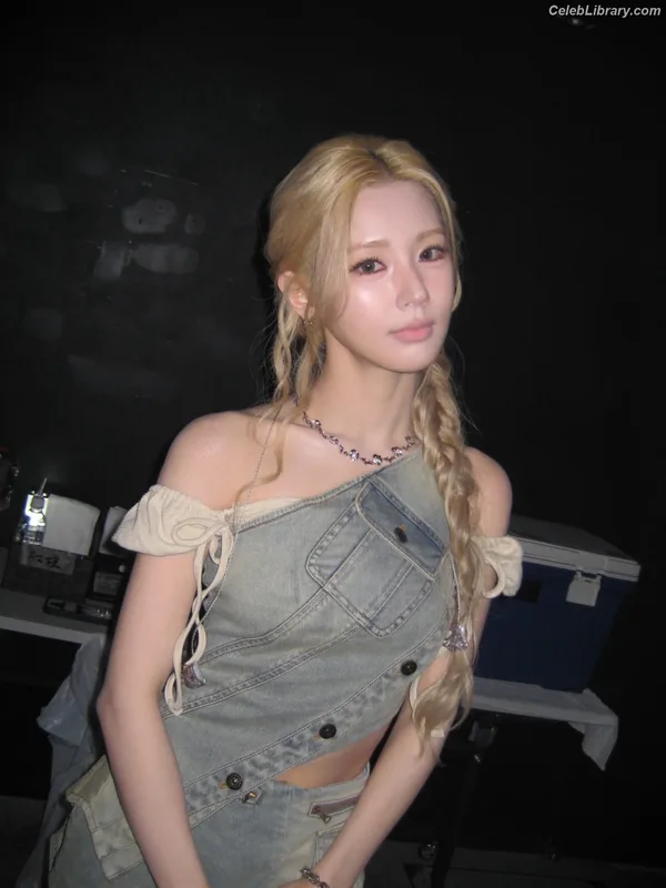 Cho Mi-yeon (Miyeon) - i-dle [(G)I-dle] photo 16 of 1019