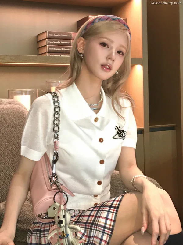 Cho Mi-yeon (Miyeon) - i-dle [(G)I-dle] photo 1 of 1019