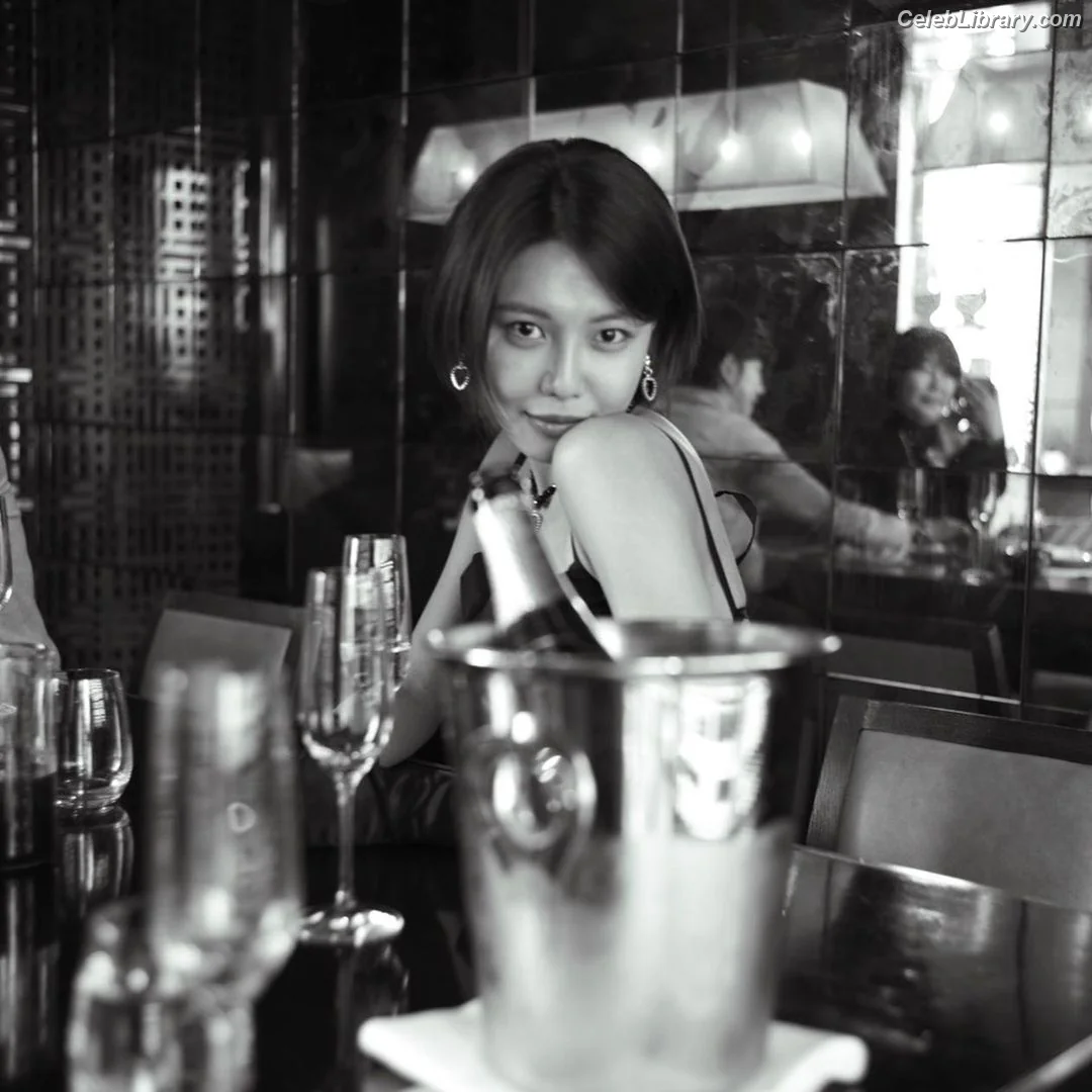 Choi Soo Young photo 5 of 20
