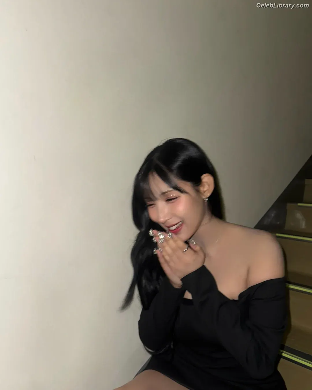 Chowon (LIꓨHTSꓵM  LIGHTSUM) photo 17 of 80