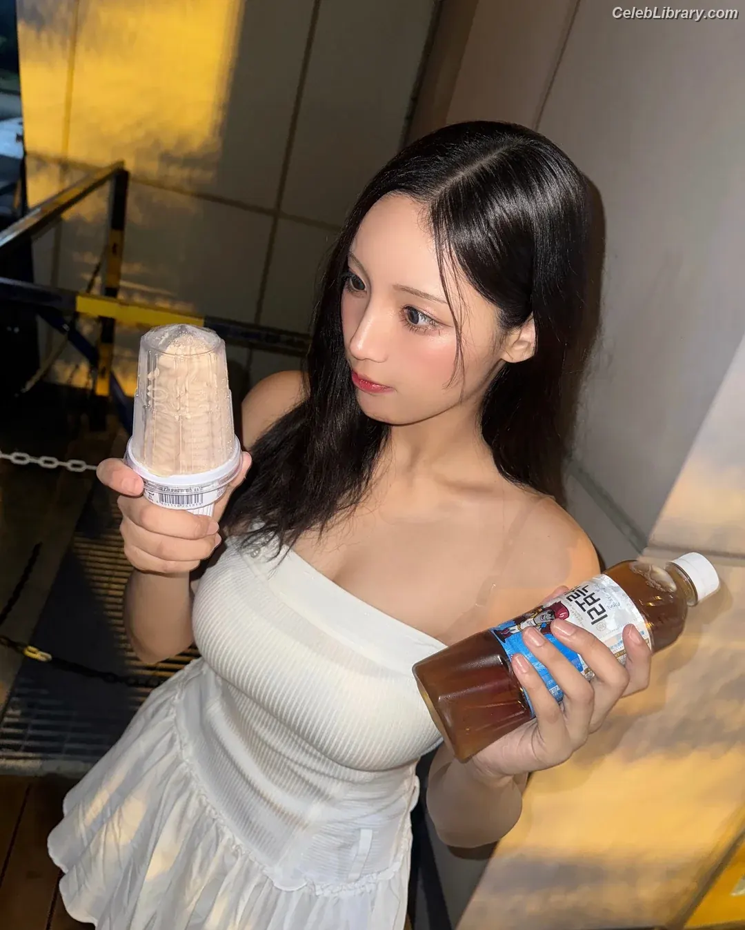 Chowon (LIꓨHTSꓵM LIGHTSUM) photo 17 of 80