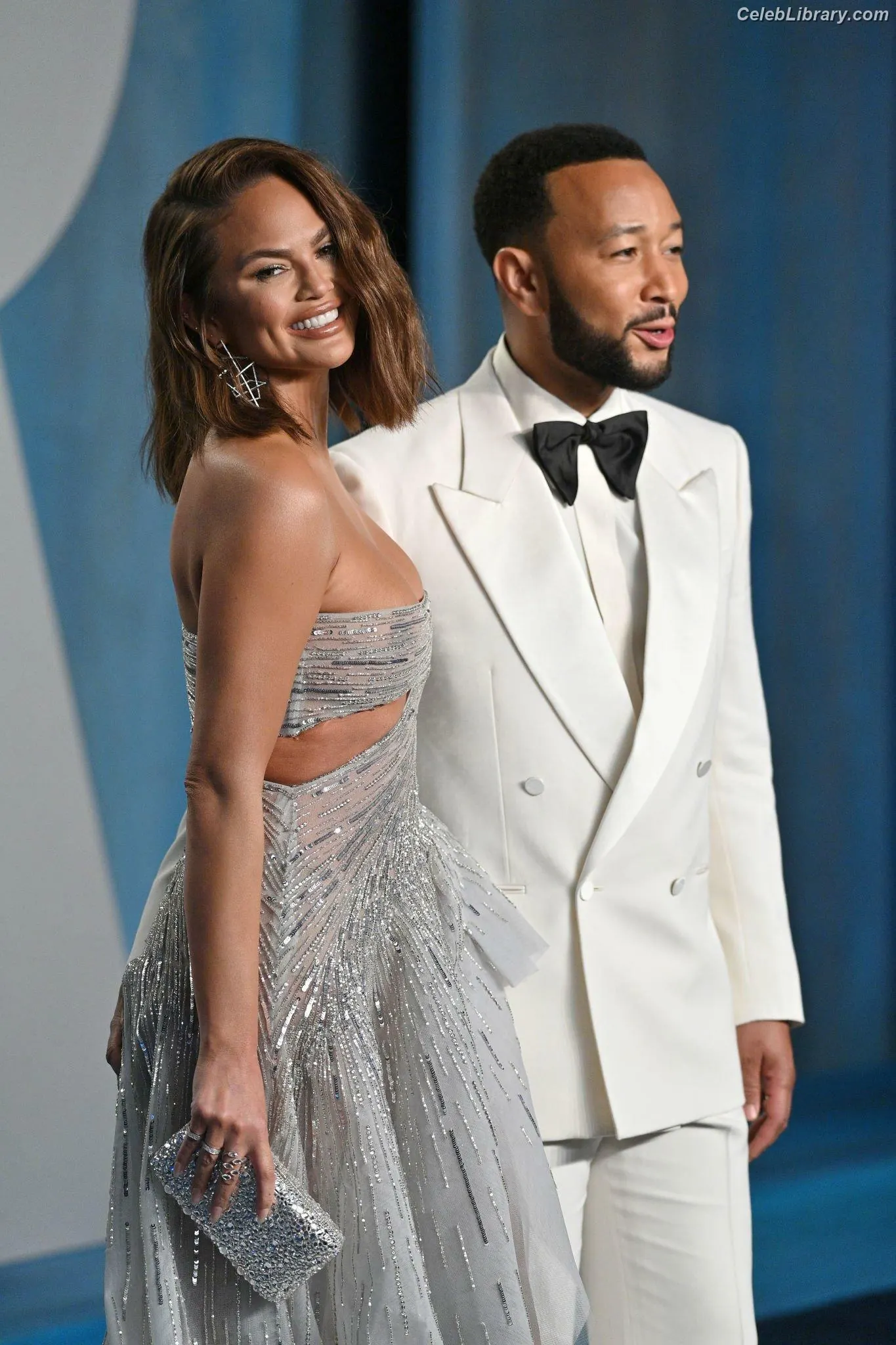 Chrissy Teigen photo 5 of 898