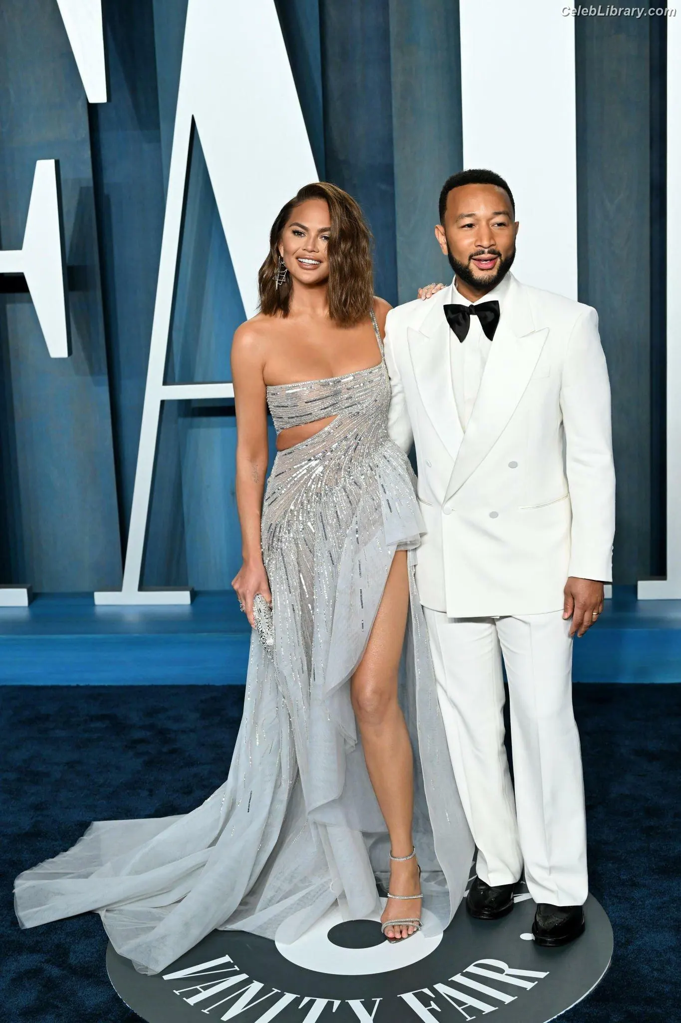 Chrissy Teigen photo 16 of 898