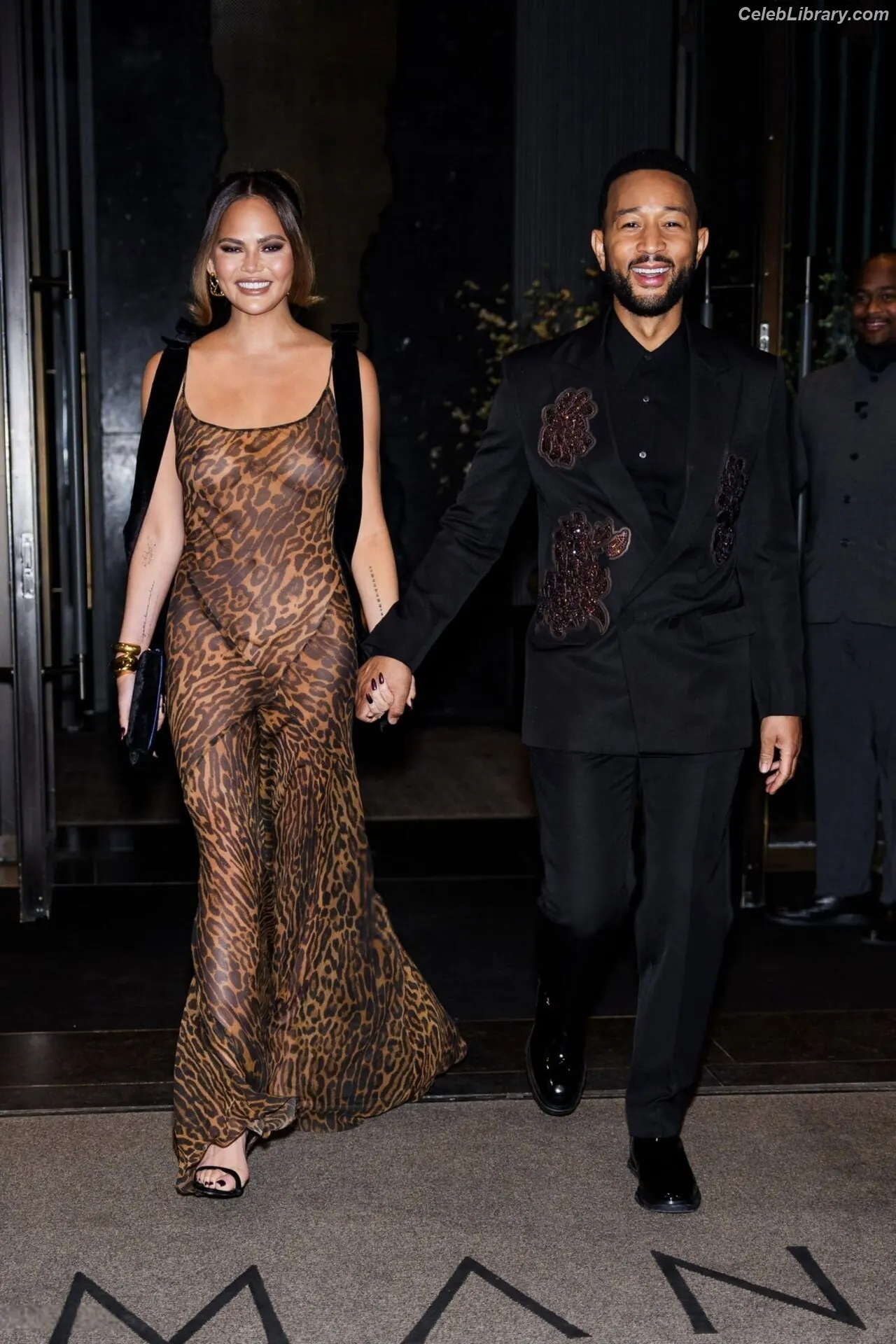 Chrissy Teigen photo 21 of 898