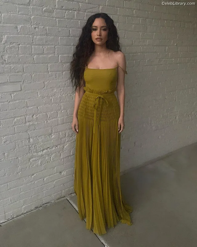 Christian Serratos photo 9 of 303