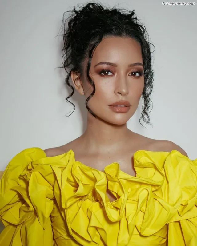 Christian Serratos photo 5 of 303