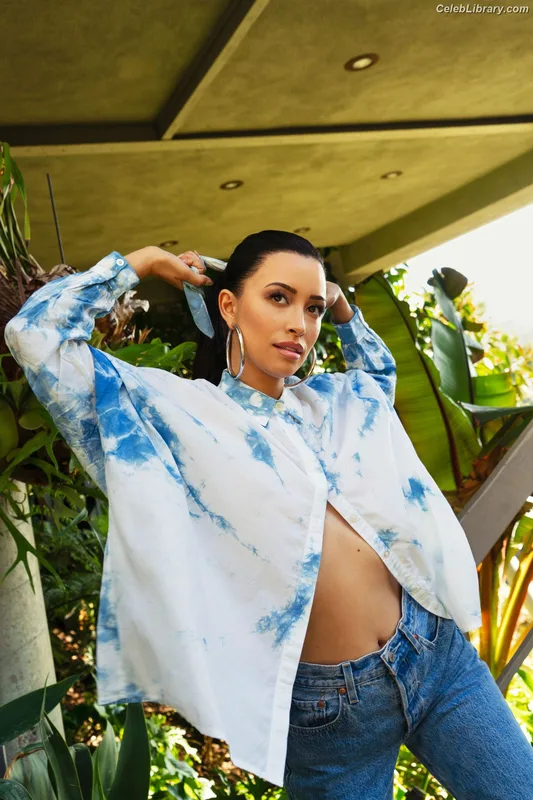 Christian Serratos photo 3 of 303