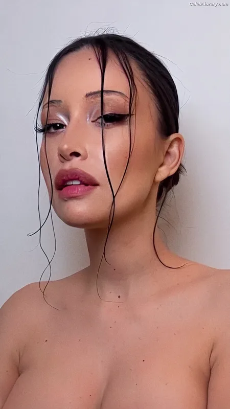 Christian Serratos photo 5 of 303