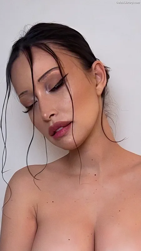 Christian Serratos photo 7 of 303