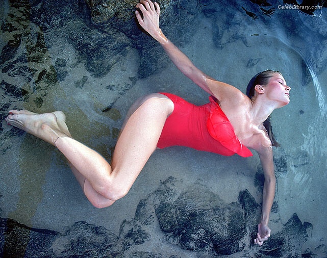 Christie Brinkley photo 19 of 98