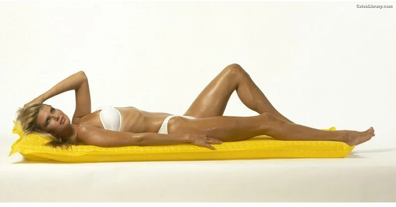 Christie Brinkley photo 23 of 98