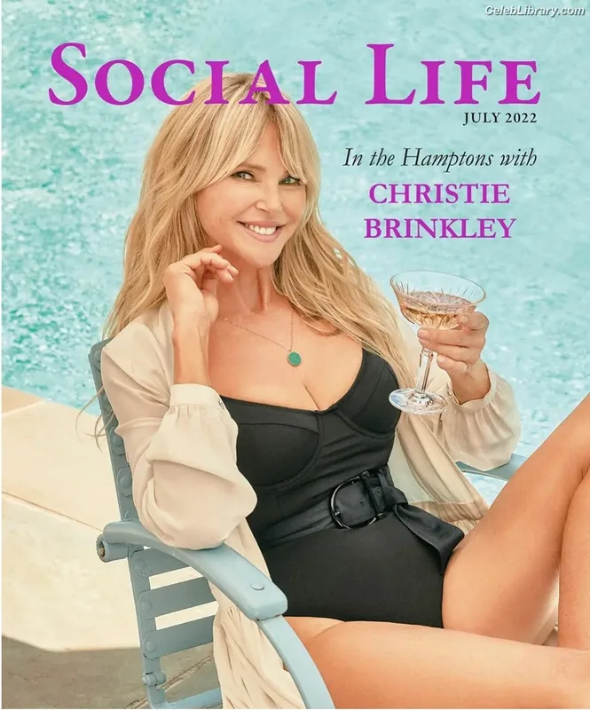 Christie Brinkley photo 18 of 98