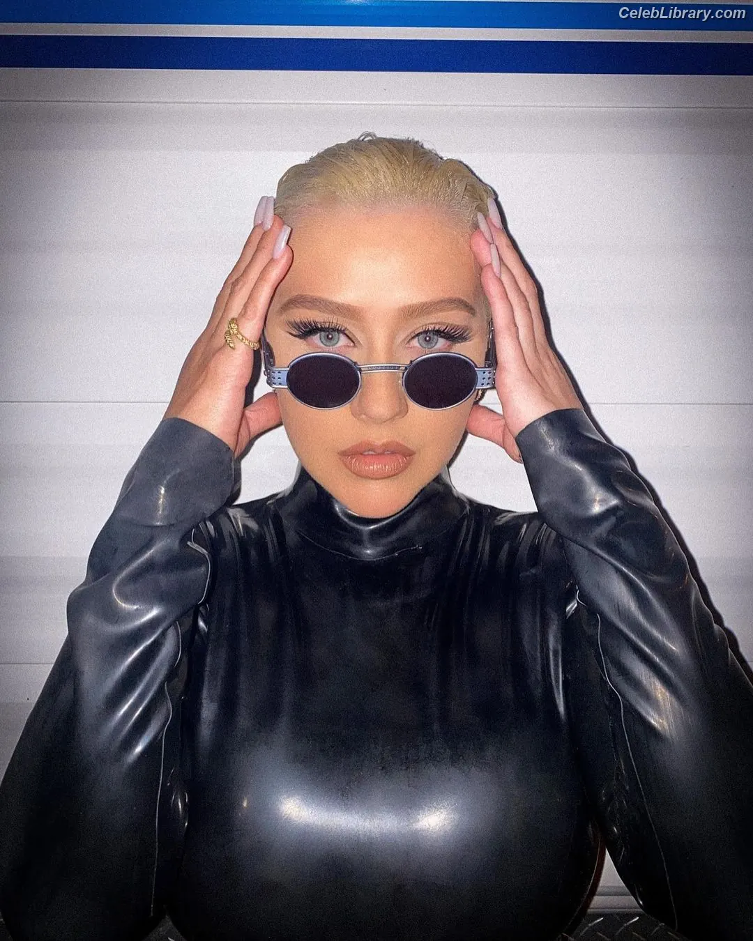 Christina Aguilera photo 10 of 634