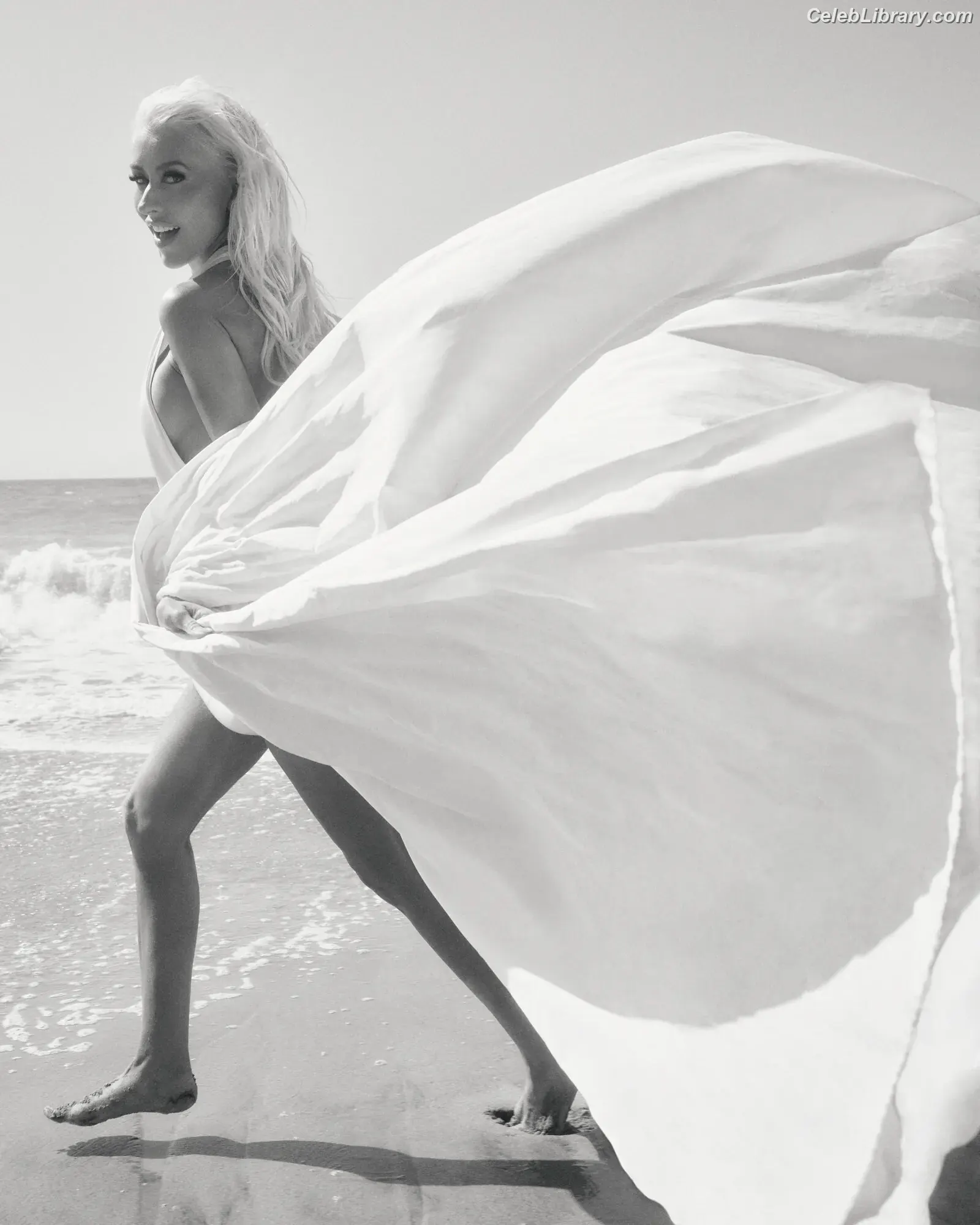 Christina Aguilera photo 16 of 634