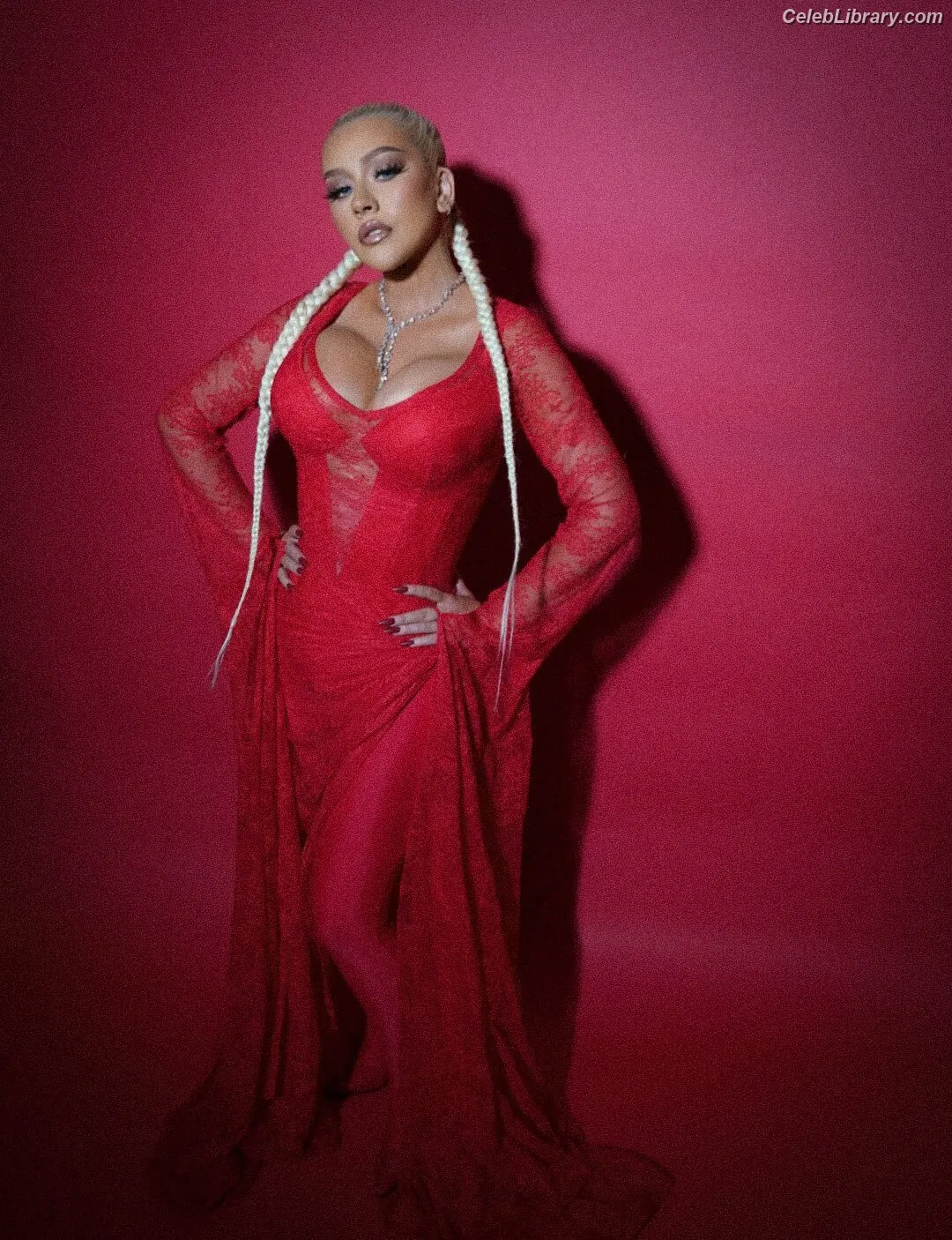 Christina Aguilera photo 10 of 634