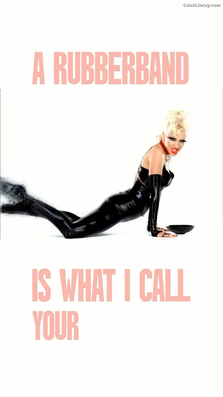 Christina Aguilera photo 21 of 634