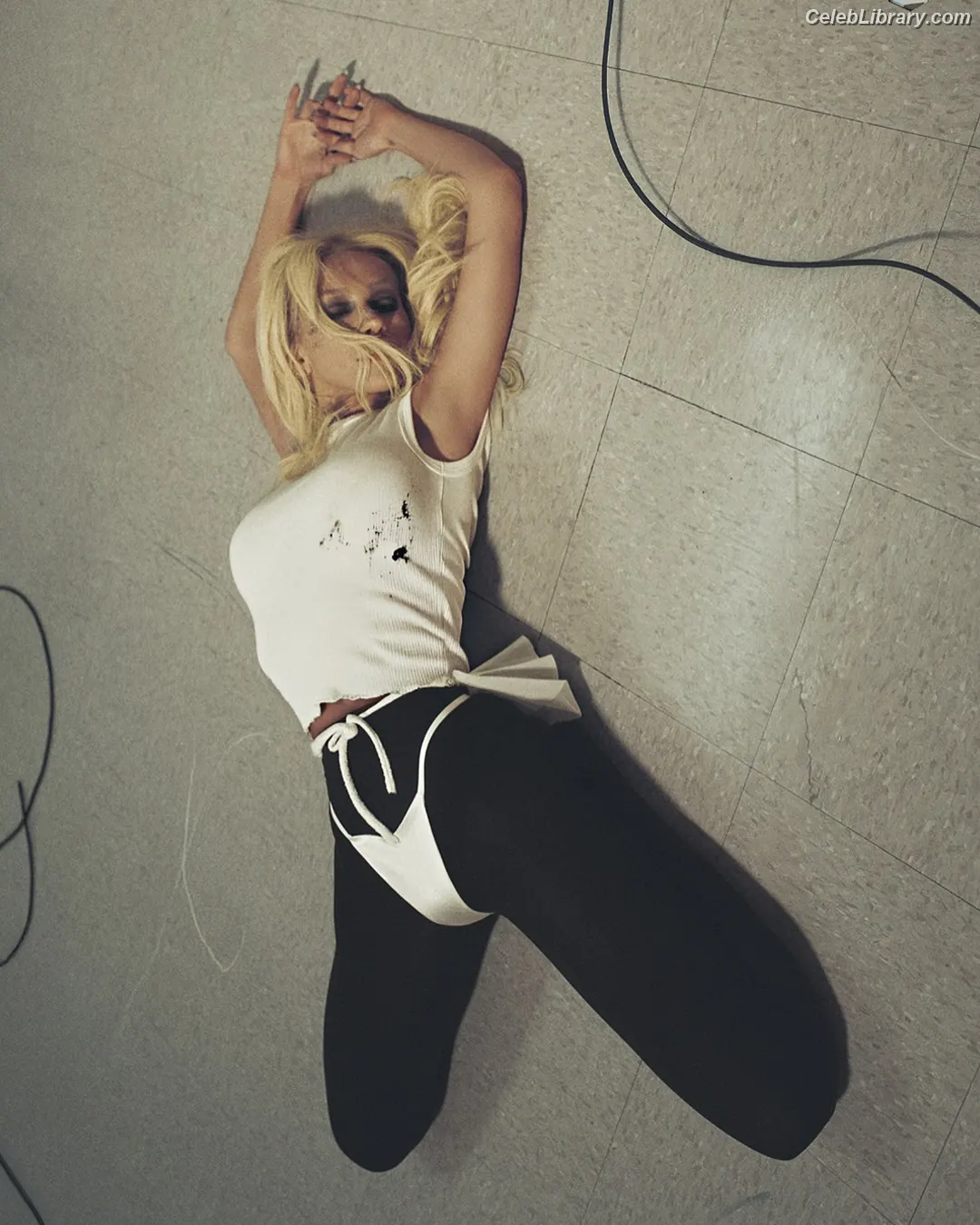 Christina Aguilera photo 2 of 634