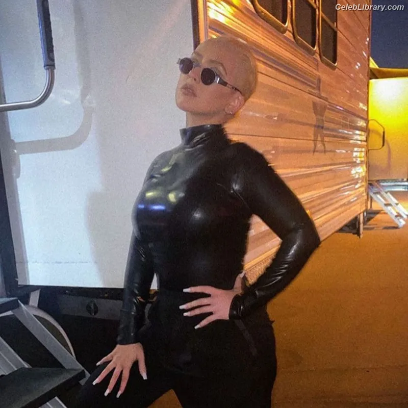 Christina Aguilera photo 13 of 635