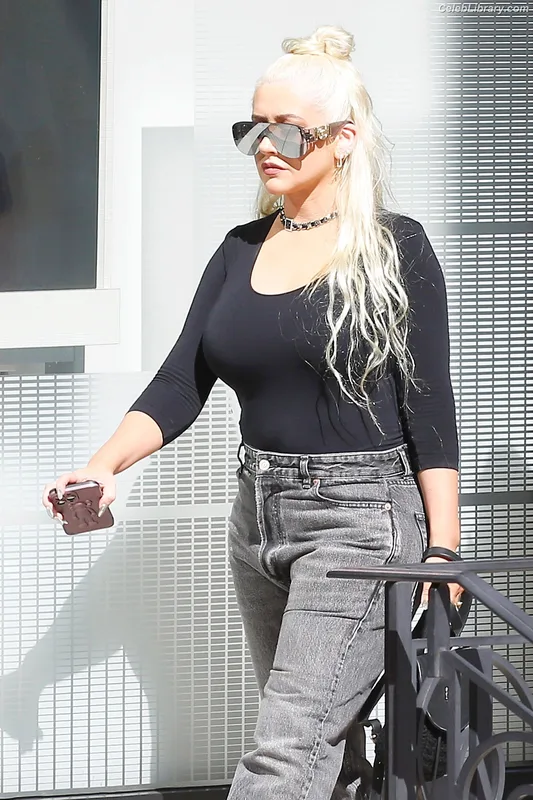Christina Aguilera photo 4 of 635