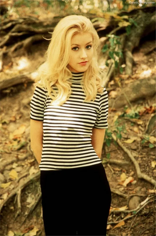 Christina Aguilera photo 14 of 635