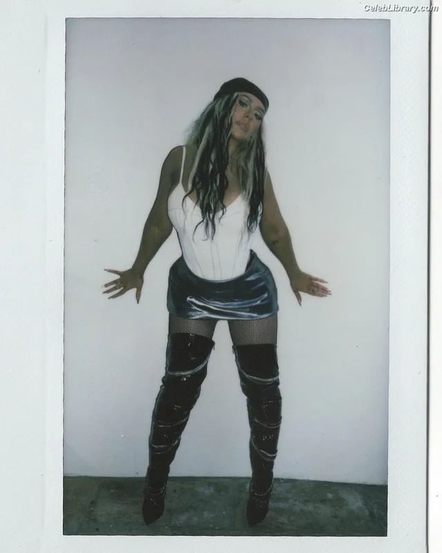 Christina Aguilera photo 18 of 635