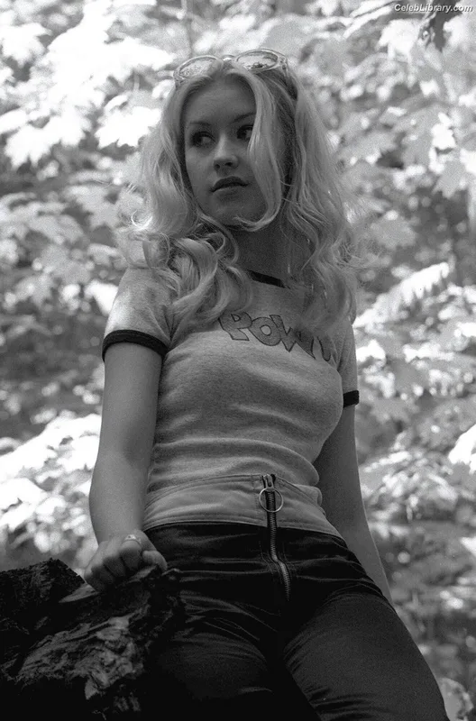 Christina Aguilera photo 11 of 635
