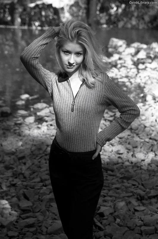 Christina Aguilera photo 18 of 635