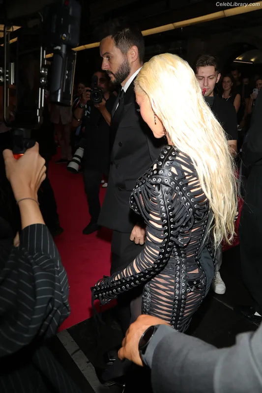 Christina Aguilera photo 13 of 635