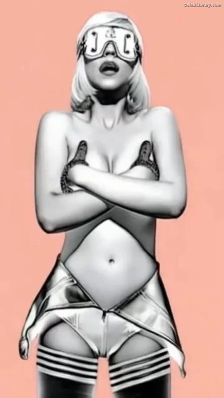 Christina Aguilera photo 19 of 635