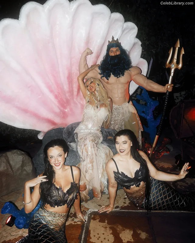 Christina Aguilera photo 18 of 635