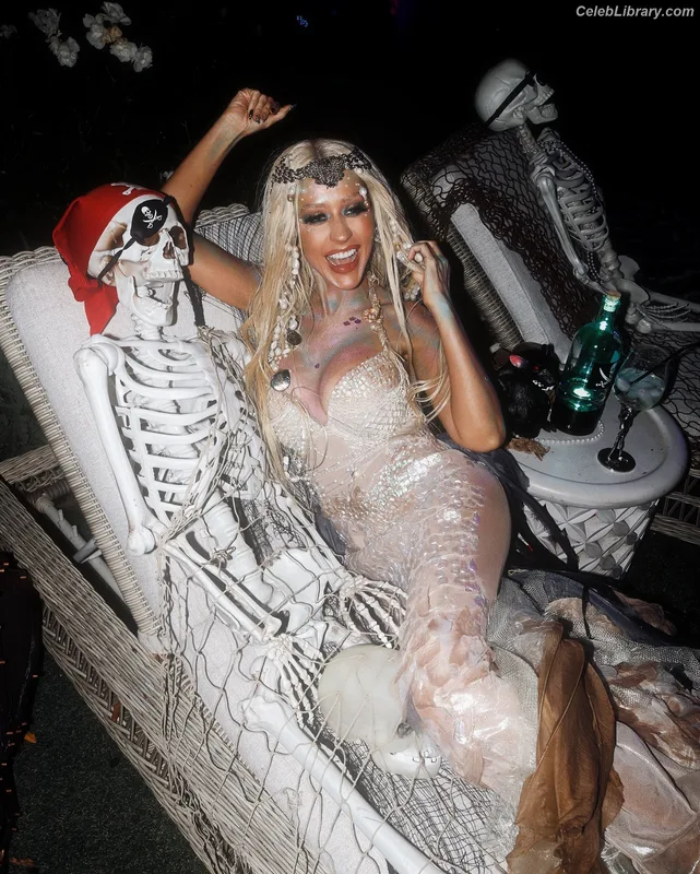 Christina Aguilera photo 20 of 635