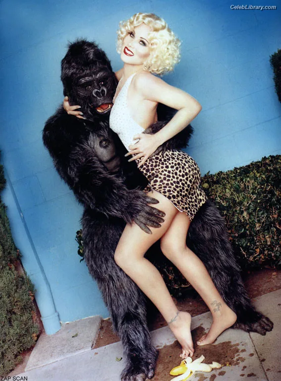 Christina Applegate photo 23 of 77