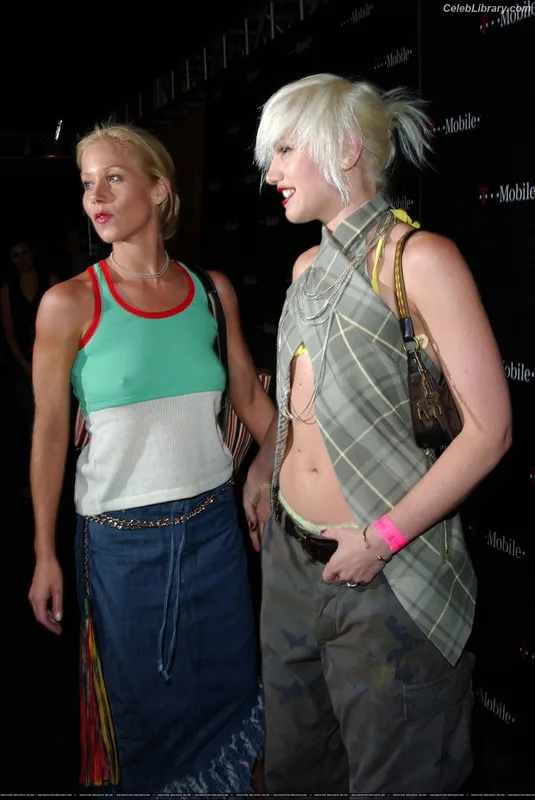 Christina Applegate photo 5 of 77