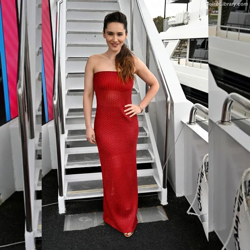 Christina Chong photo 18 of 75