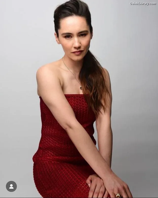 Christina Chong photo 5 of 75