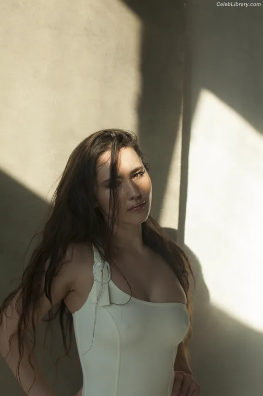 Christina Chong photo 20 of 75