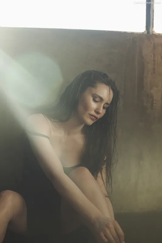 Christina Chong photo 21 of 75